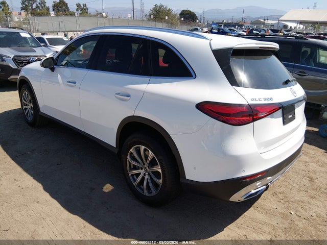 2026 MERCEDES-BENZ GLC 300 SUV 3