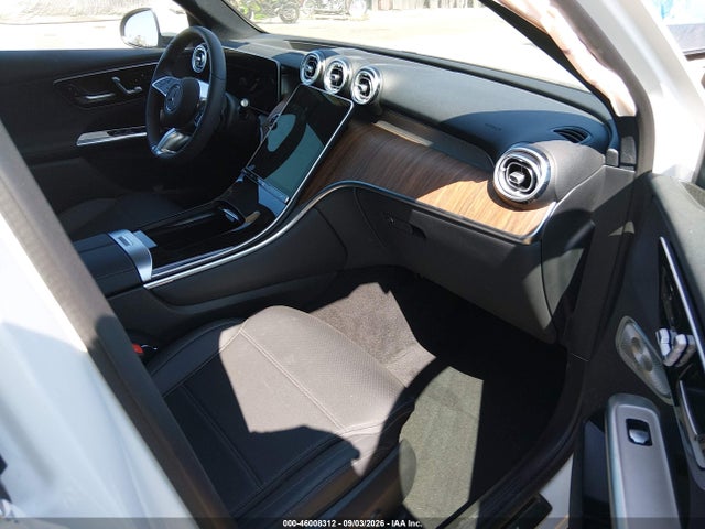 2026 MERCEDES-BENZ GLC 300 SUV 5