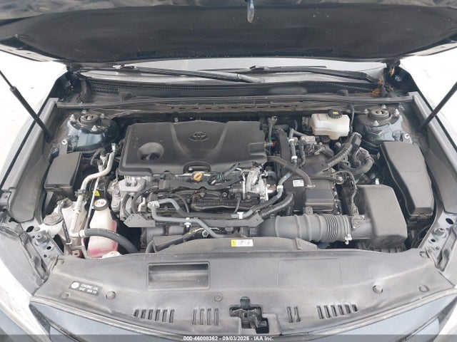 2019 TOYOTA CAMRY HYBRID XLE 10