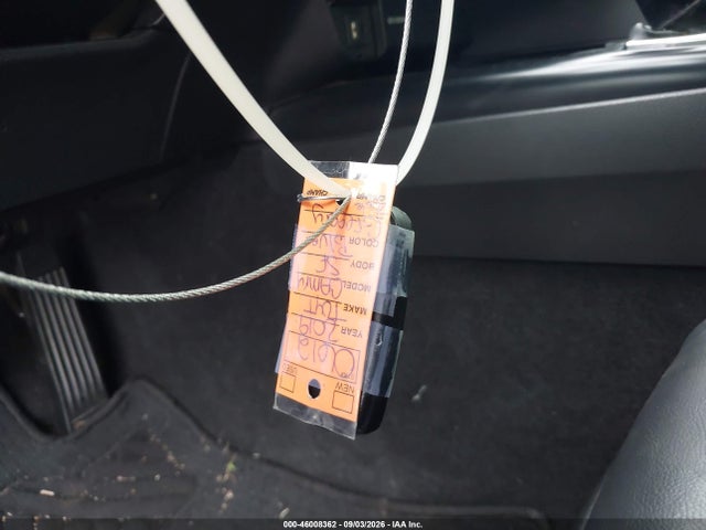 2019 TOYOTA CAMRY HYBRID XLE 11