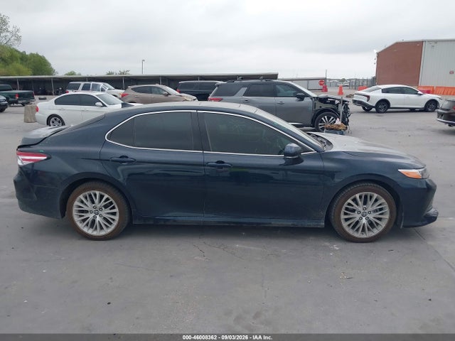 2019 TOYOTA CAMRY HYBRID XLE 13