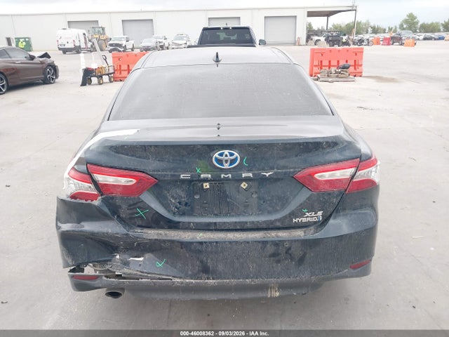 2019 TOYOTA CAMRY HYBRID XLE 16