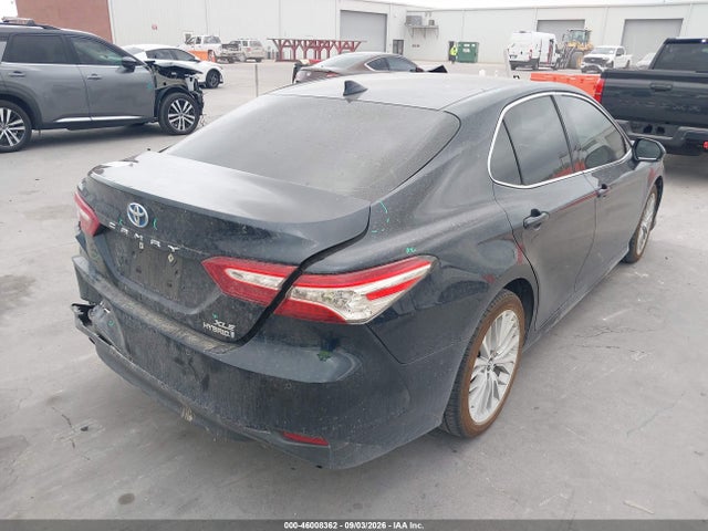 2019 TOYOTA CAMRY HYBRID XLE 4