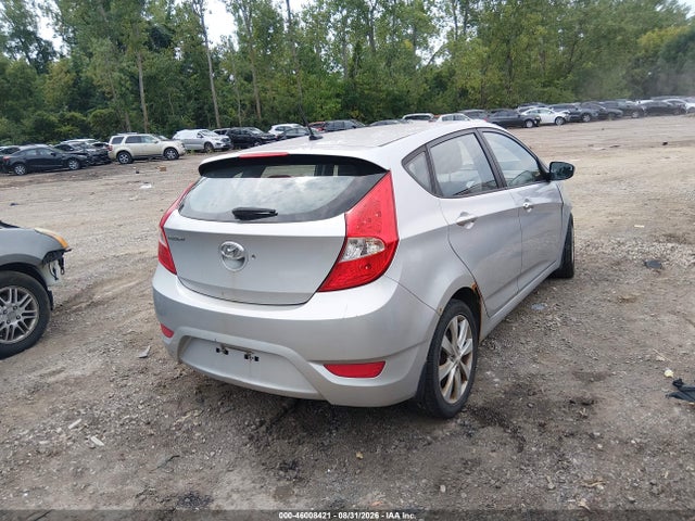 2012 Hyundai ACCENT SE 照片 4