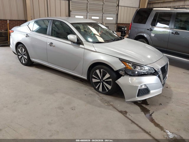 2021 NISSAN ALTIMA SV FWD
