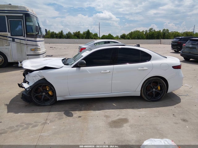 2019 ALFA ROMEO GIULIA RWD 13