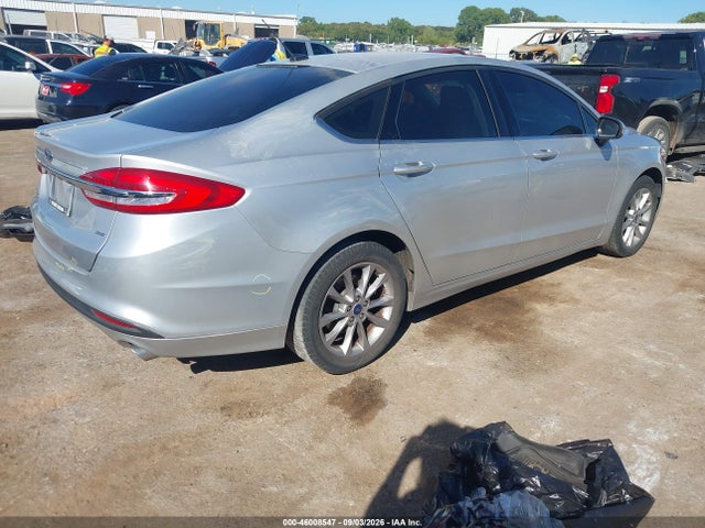 2017 FORD FUSION SE 4