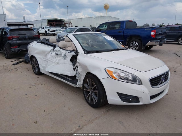 2011 VOLVO C70 T5