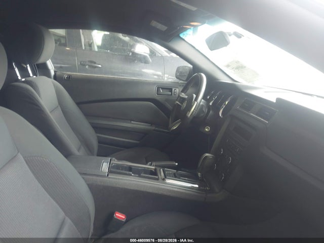 صورة 5 لـ 2014 FORD MUSTANG V6