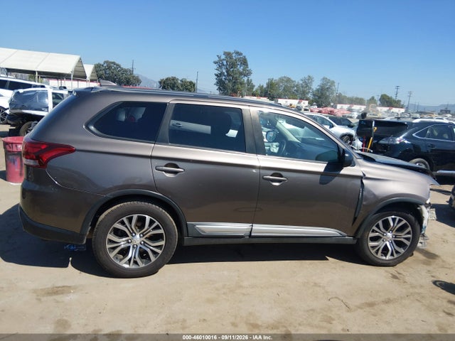 2017 MITSUBISHI OUTLANDER ES 12