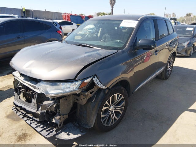 2017 MITSUBISHI OUTLANDER ES 2