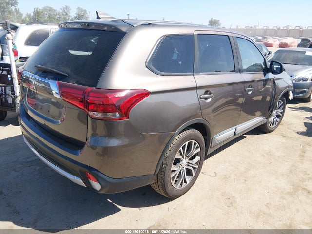 2017 MITSUBISHI OUTLANDER ES 4