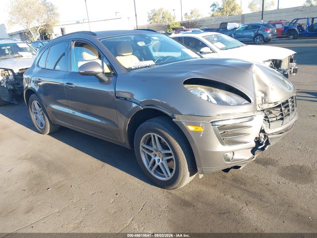 2018 PORSCHE MACAN 