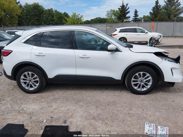 2020 FORD ESCAPE SE 14