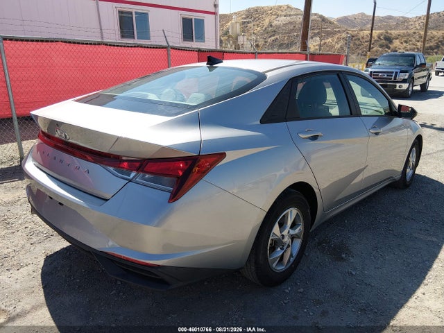 2021 HYUNDAI ELANTRA SE 4
