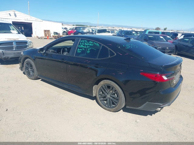 2025 TOYOTA CAMRY SE 3