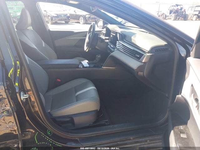 2025 TOYOTA CAMRY SE 5