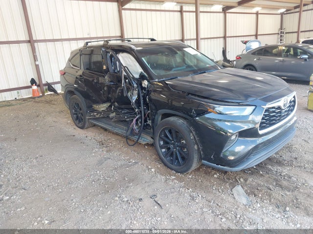 2022 TOYOTA HIGHLANDE XLE
