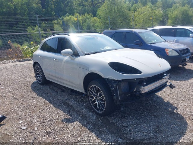 2020 Porsche Macan Turbo