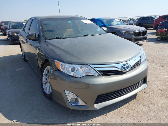 2012 TOYOTA CAMRY XLE