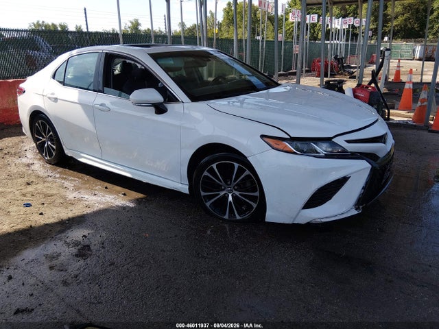 2018 TOYOTA CAMRY SE