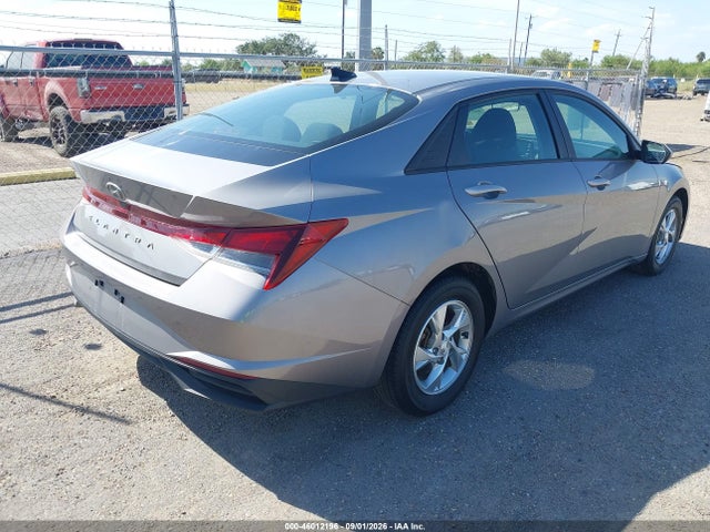 2023 HYUNDAI ELANTRA SE 4