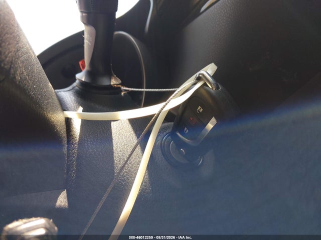 2019 TOYOTA C-HR LE 11