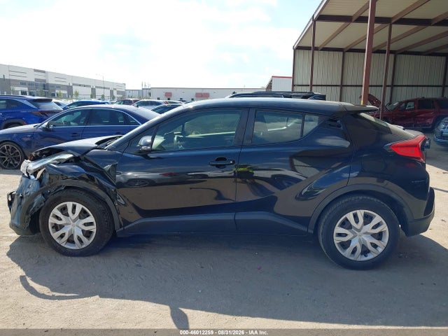 2019 TOYOTA C-HR LE 14