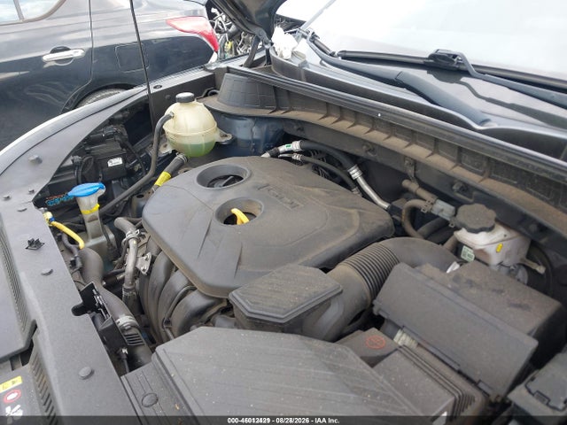 2020 HYUNDAI TUCSON SE 10