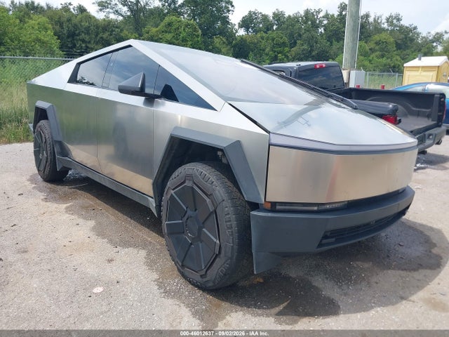 2024 TESLA CYBERTRUCK 