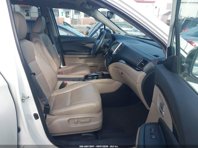 2017 HONDA PILOT ELITE 5