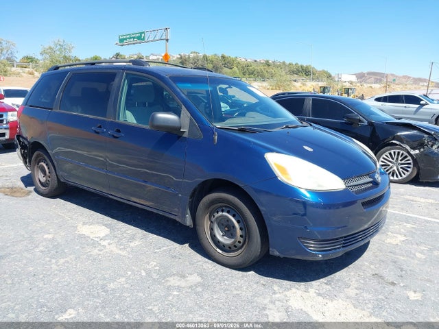 2004 TOYOTA SIENNA LE