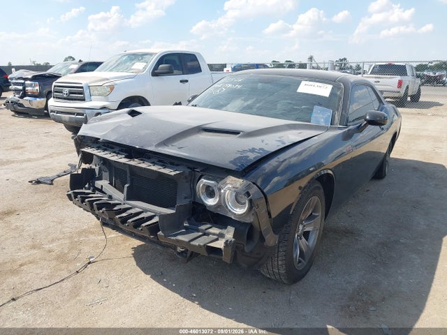 2019 DODGE CHALLENGER SXT 2