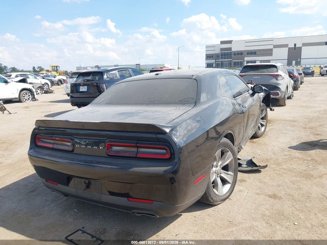 2019 DODGE CHALLENGER SXT 4