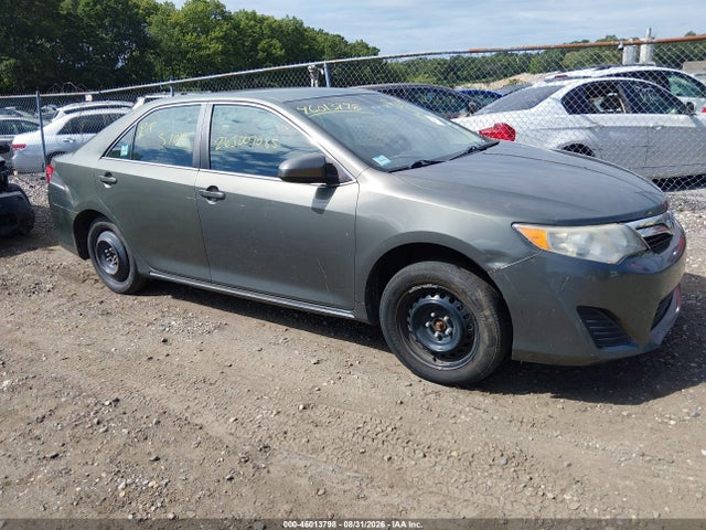 2013 TOYOTA CAMRY LE