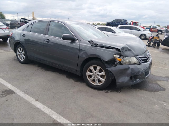 2011 TOYOTA CAMRY LE