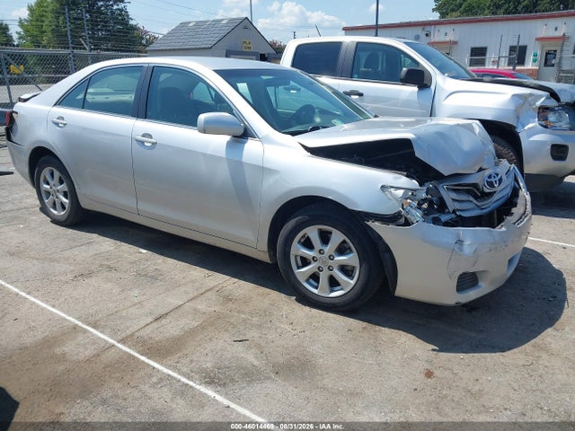 2011 TOYOTA CAMRY LE