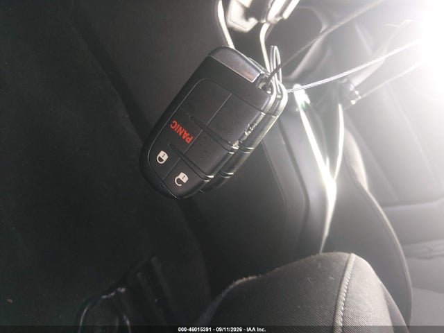 2023 JEEP RENEGADE LATITUDE 4X4 11