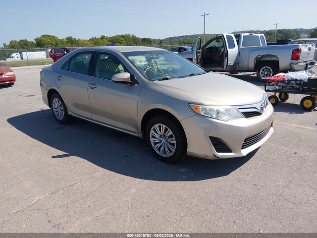 2013 TOYOTA CAMRY LE