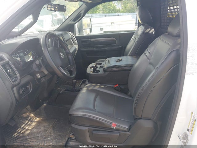 2023 RAM 5500 CHASSIS TRADESMAN/SLT 7