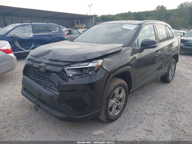 2023 TOYOTA RAV4 XLE 2