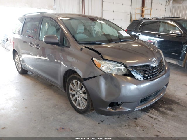 2012 TOYOTA SIENNA LE 7 PASSENGER
