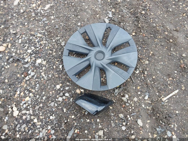 2024 TESLA MODEL Y LONG RANGE DUAL MOTOR ALL-WHEEL DRIVE 11