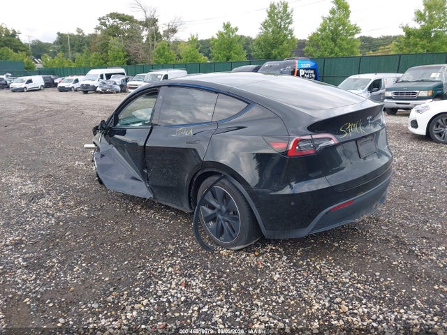 2024 TESLA MODEL Y LONG RANGE DUAL MOTOR ALL-WHEEL DRIVE 3