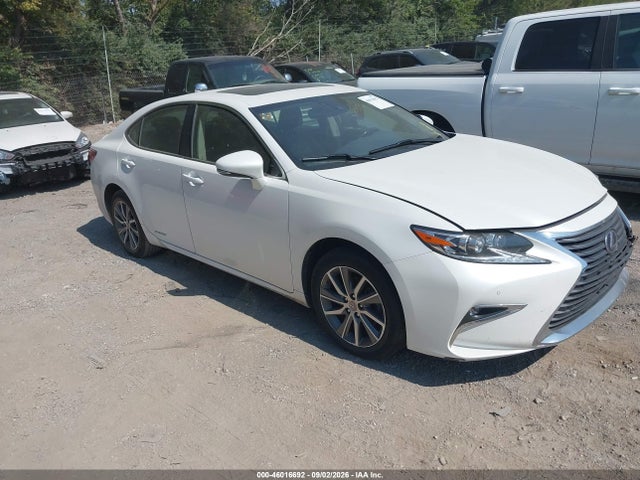 2017 LEXUS ES 