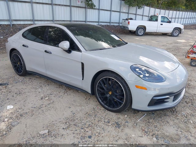 2018 PORSCHE PANAMERA 4