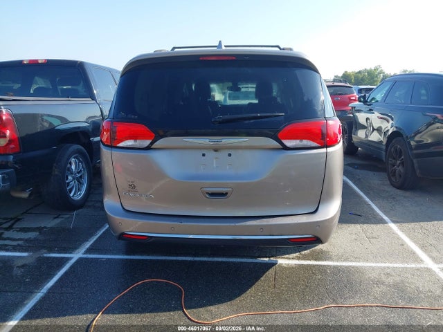 2017 CHRYSLER PACIFICA TOURING-L 17
