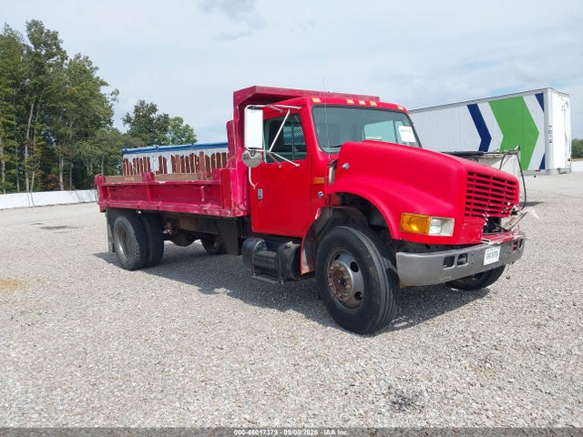 2000 INTERNATIONAL 4000 4700