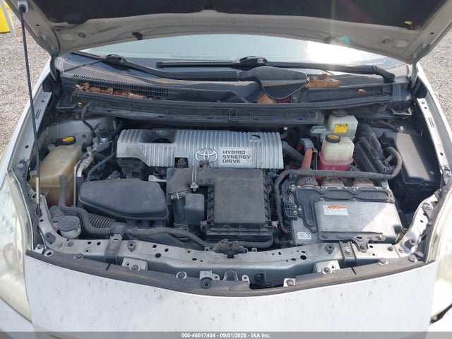 صورة 10 لـ 2011 Toyota PRIUS TWO