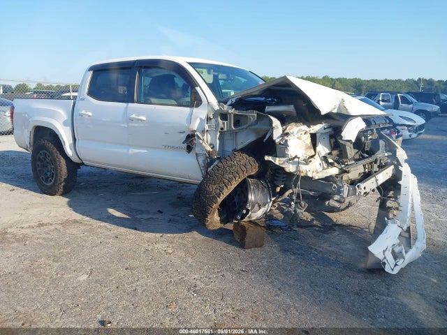 2017 TOYOTA TACOMA SR5 V6